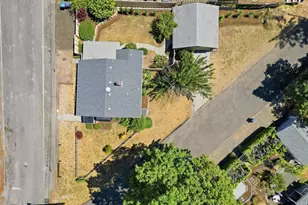 922 Pitt Ave, Bremerton, WA 98310 - Photo 3