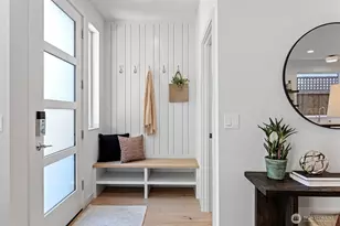 8039 Wallingford Ave N, Seattle, WA 98103 - Photo 5