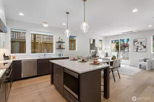 8039 Wallingford Ave N, Seattle, WA 98103 - Photo 17
