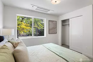 8039 Wallingford Ave N, Seattle, WA 98103 - Photo 21
