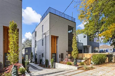 8039 Wallingford Avenue N, Seattle, WA 98103 - Photo 1