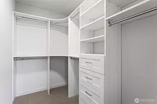 8039 Wallingford Ave N, Seattle, WA 98103 - Photo 29