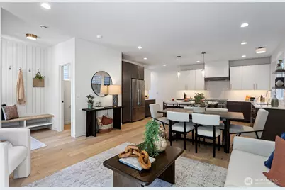 8039 Wallingford Avenue N, Seattle, WA 98103 - Photo 11