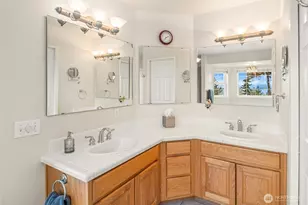 51 Lucky Ln, Camano Island, WA 98282 - Photo 17
