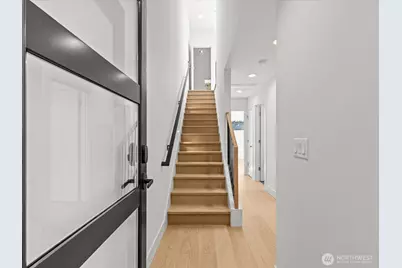 4328 Woodlawn Avenue N #A, Seattle, WA 98103 - Photo 17