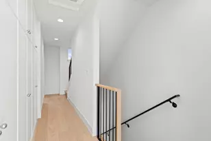 4328 Woodlawn Ave N, Seattle, WA 98103 - Photo 9