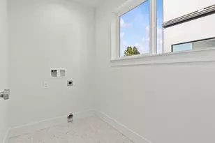 4328 Woodlawn Ave N, Seattle, WA 98103 - Photo 15