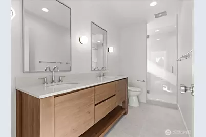4328 Woodlawn Avenue N #A, Seattle, WA 98103 - Photo 13