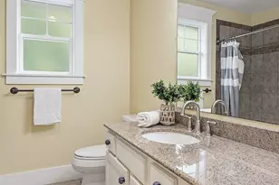 5728 Woodlawn Ave N, Seattle, WA 98103 - Photo 23