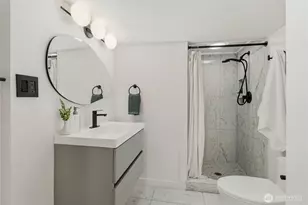 4715 W Roberts Way, Seattle, WA 98199 - Photo 21