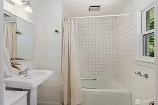 4715 W Roberts Way, Seattle, WA 98199 - Photo 15