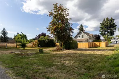 1120 Thompson Street, Sumner, WA 98390 - Photo 11