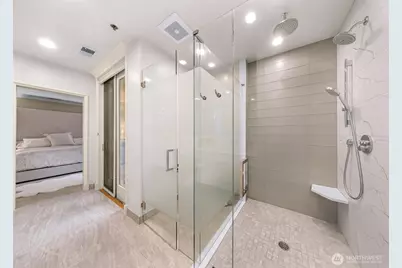 111 Lake Avenue W #202, Kirkland, WA 98033 - Photo 27