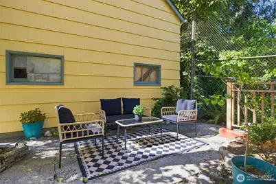 6527 21st Avenue NE #3, Seattle, WA 98115 - Photo 15