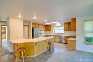 317 McCormick Ln, Mount Vernon, WA 98273 - Photo 7