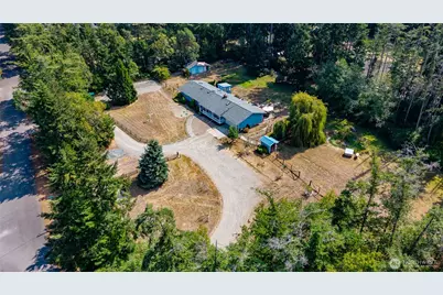 1866 Wellington Drive, Oak Harbor, WA 98277 - Photo 1