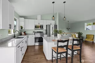 303 NE 6th St, Coupeville, WA 98239 - Photo 7