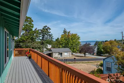 303 NE 6th Street, Coupeville, WA 98239 - Photo 15