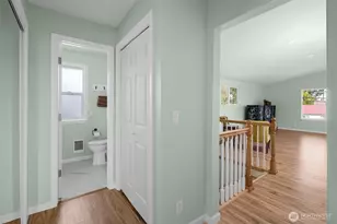 303 NE 6th St, Coupeville, WA 98239 - Photo 23