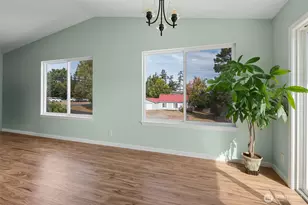 303 NE 6th St, Coupeville, WA 98239 - Photo 11