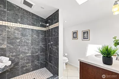 1116 N 76th Street, Seattle, WA 98103 - Photo 15