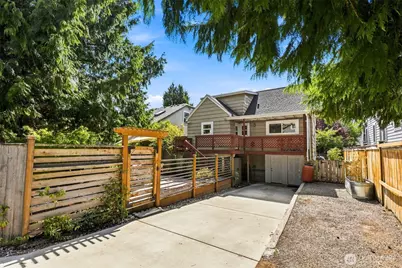 1116 N 76th Street, Seattle, WA 98103 - Photo 3