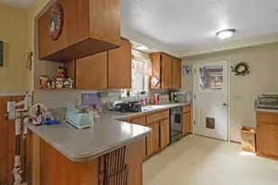 2407 Everett Ave, Everett, WA 98201 - Photo 13