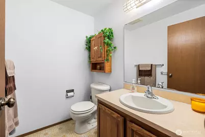 121 N 39th Place, Mount Vernon, WA 98273 - Photo 15
