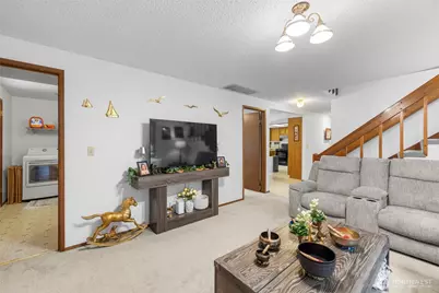 121 N 39th Place, Mount Vernon, WA 98273 - Photo 17