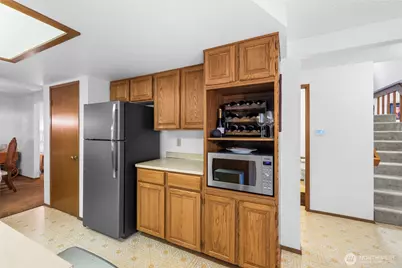 121 N 39th Place, Mount Vernon, WA 98273 - Photo 11