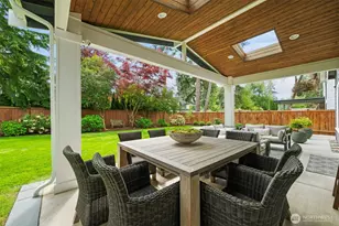 10425 NE 112th St, Kirkland, WA 98033 - Photo 37