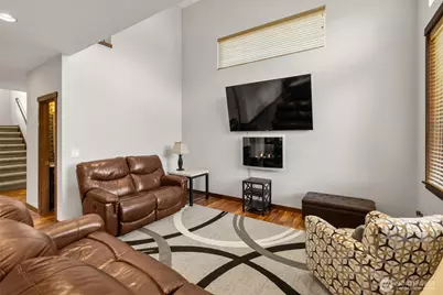 2012 NE 37th Place, Renton, WA 98056 - Photo 7
