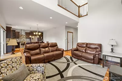 2012 NE 37th Place, Renton, WA 98056 - Photo 9