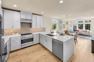 1410 N 47th St, Seattle, WA 98103 - Photo 13