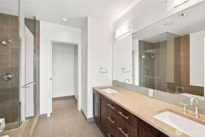 10650 NE 9th Place #2526, Bellevue, WA 98004 - Photo 21