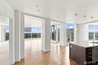 10650 NE 9th Place #2526, Bellevue, WA 98004 - Photo 3