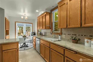 2106 49th Ave SW, Seattle, WA 98116 - Photo 13