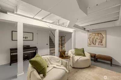 2106 49th Avenue SW, Seattle, WA 98116 - Photo 25
