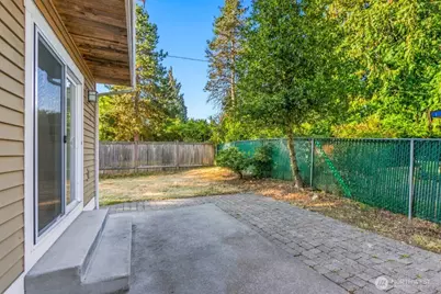 13749 Corliss Avenue N, Seattle, WA 98133 - Photo 33