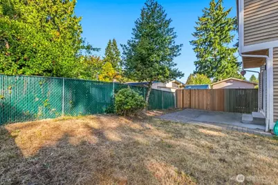 13749 Corliss Avenue N, Seattle, WA 98133 - Photo 29