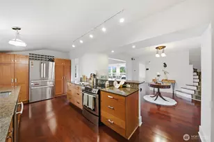 12015 Exeter Ave NE, Seattle, WA 98125 - Photo 13