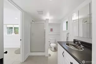 12015 Exeter Ave NE, Seattle, WA 98125 - Photo 33