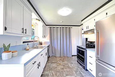 525 N Alcazar Avenue, Arlington, WA 98223 - Photo 9