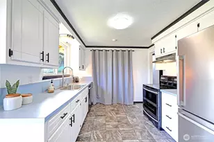 525 N Alcazar Ave, Arlington, WA 98223 - Photo 9