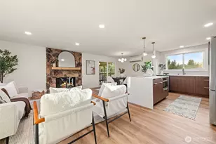 8103 30th Ave SW, Seattle, WA 98126 - Photo 9