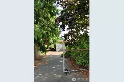 425 SE 169th Street, Bothell, WA 98012 - Photo 13