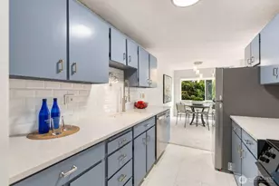 2501 Canterbury Ln E, Seattle, WA 98112 - Photo 21