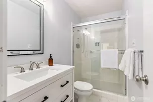 2501 Canterbury Ln E, Seattle, WA 98112 - Photo 25