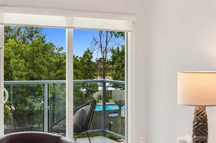 2501 Canterbury Ln E, Seattle, WA 98112 - Photo 9