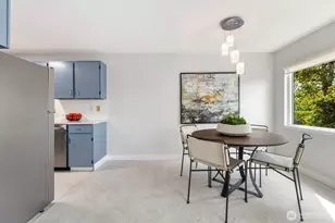 2501 Canterbury Ln E, Seattle, WA 98112 - Photo 15